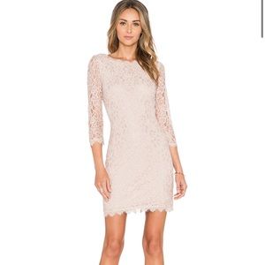 SALE🌟DVF zarita mini dress in beige